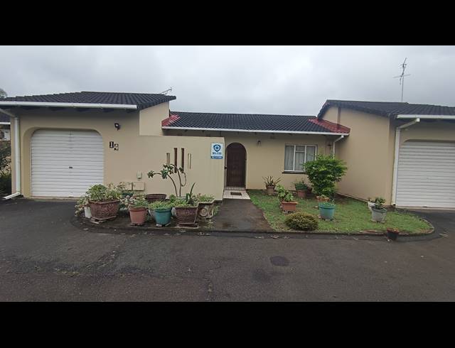 2 BEDROOM DUPLEX FOR SALE IN ESCOMBE